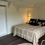 Vakantiehuisje M&M Airconditioning Sauna Hottub Private Garden